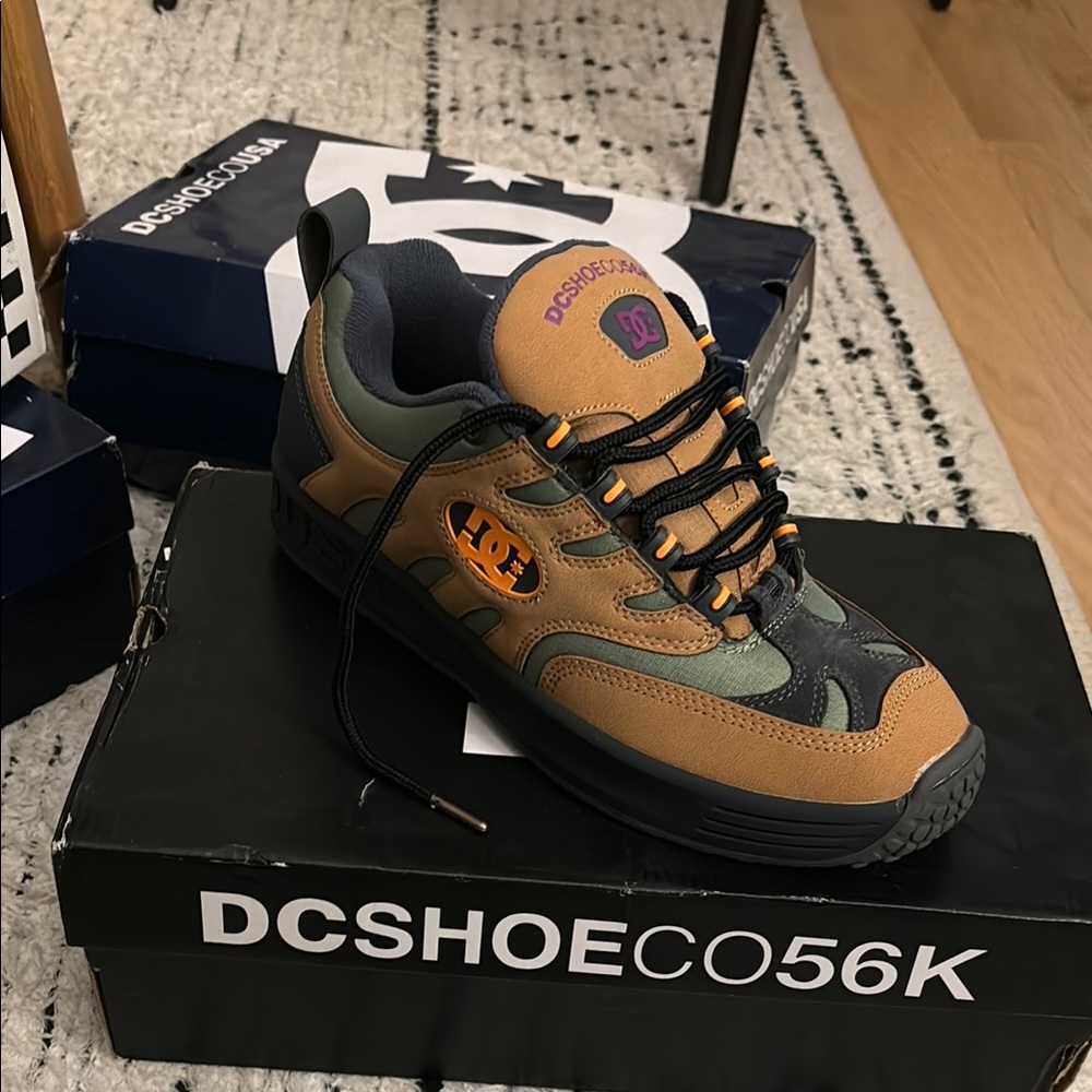 DC Bronze 56K Brown and Green Lukoda